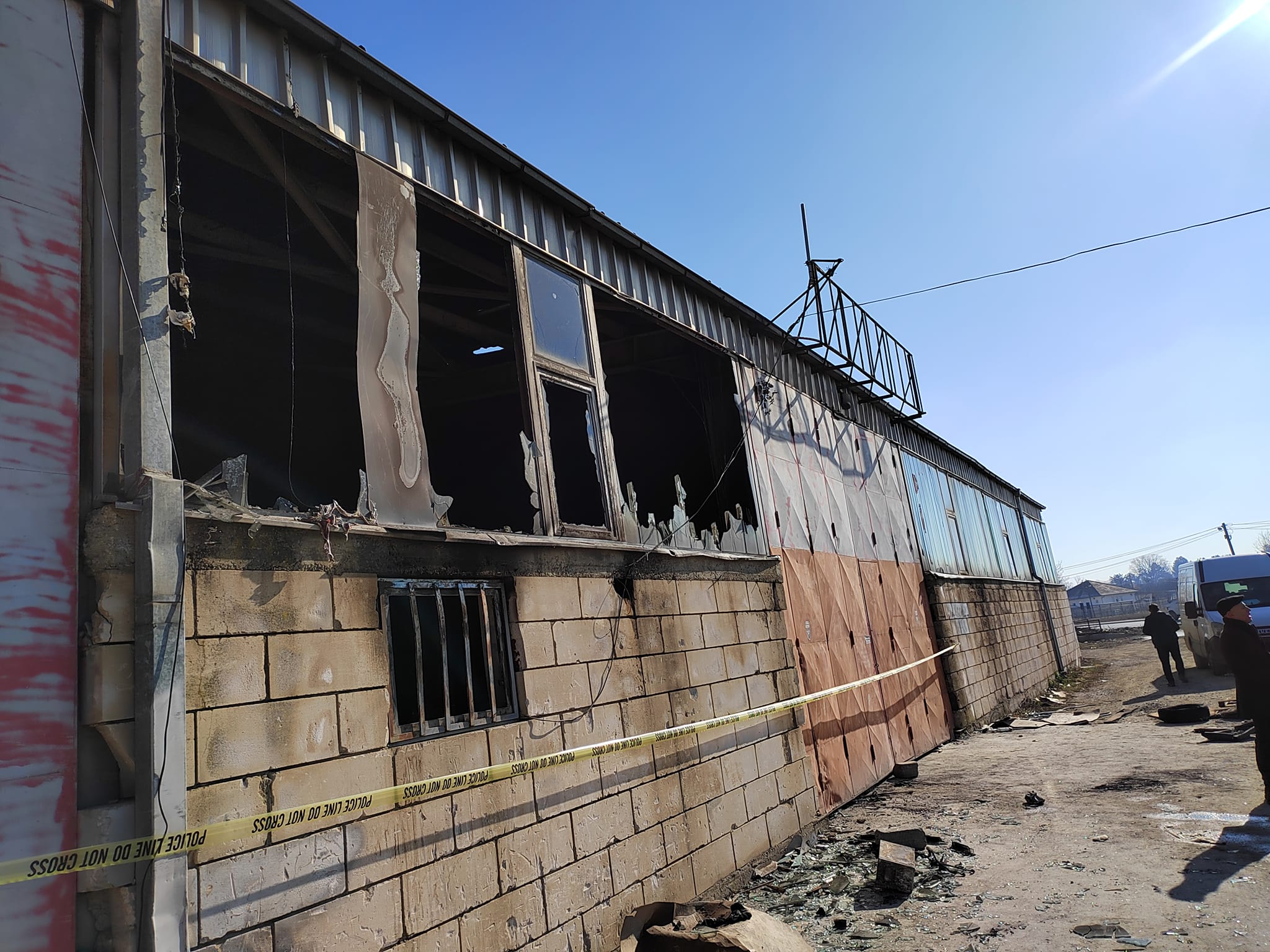 Laplje Selo: U požaru izgoreo poslovni objekat, nema povređenih