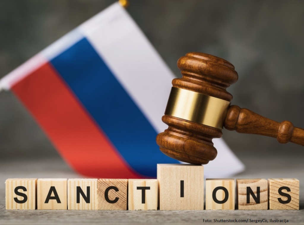 Blumberg: Sankcije nisu ugrozile rusku ekonomiju, ali je rublja u padu