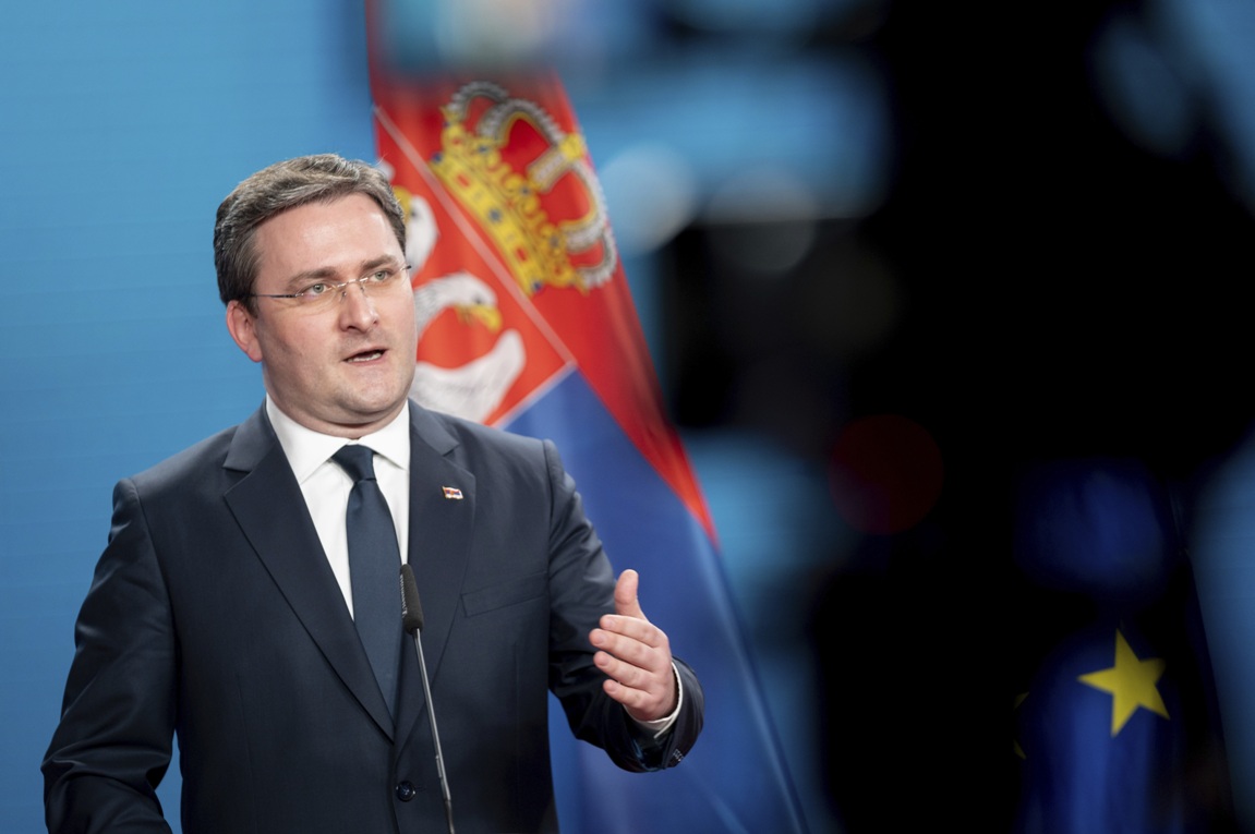 Selaković: Srbija nikada bolje nije branila svoje interese