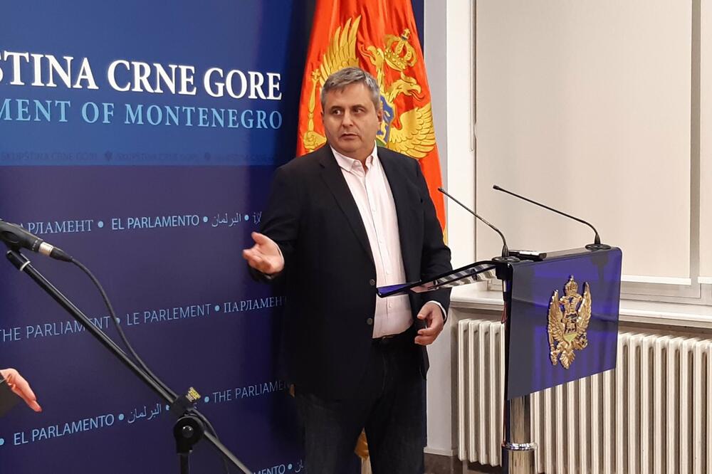 Crnogorski parlament o novoj vladi 24. novembra