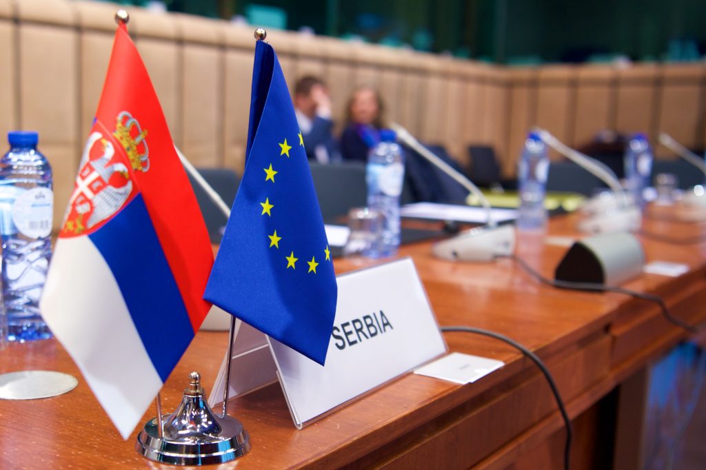 Blic: Trećina sredstava iz EIP za projekte u Srbiji 