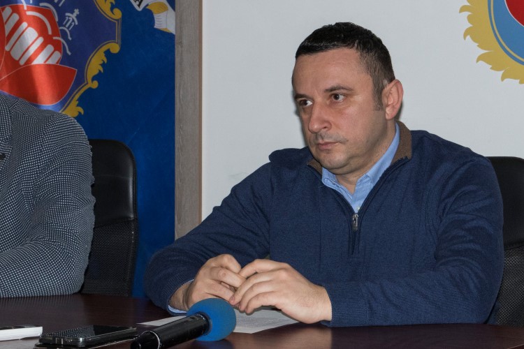 Srđan Popović čestitao Vaskrs: Ostanite kod svojih kuća