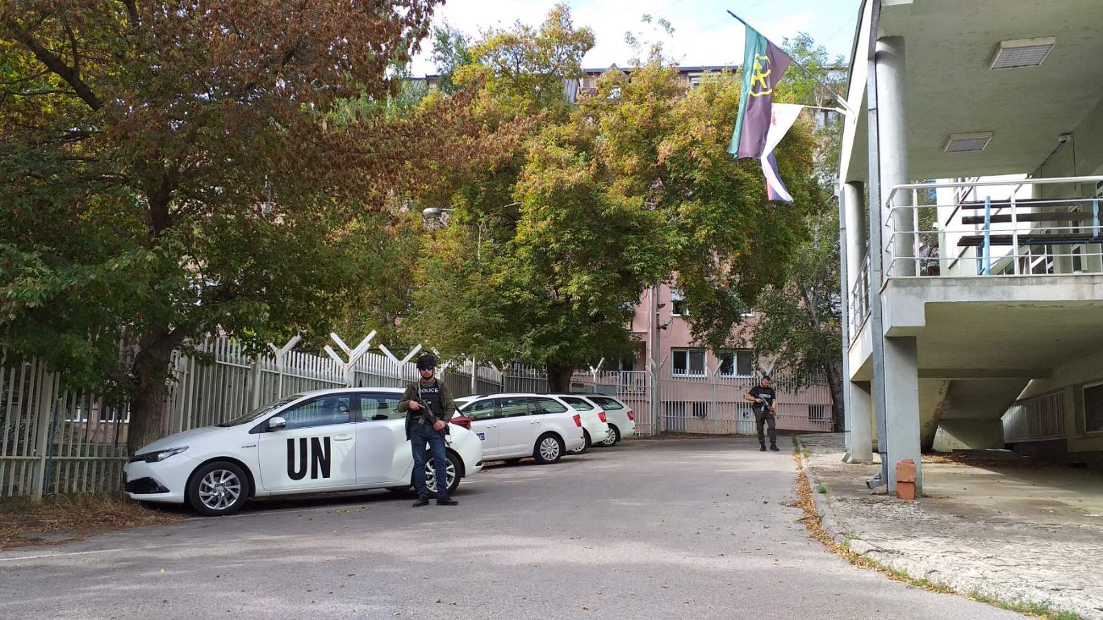 Barbano u stanici policije u Severnoj Mitrovici