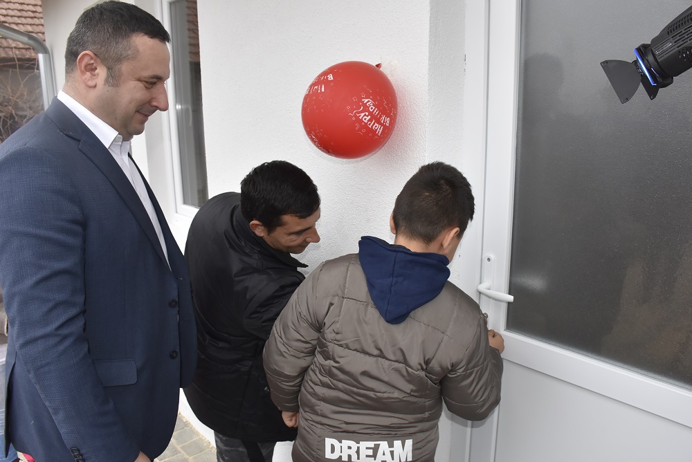 Laplje Selo: Stanojevići Nikoljdan dočekuju u novoj kući