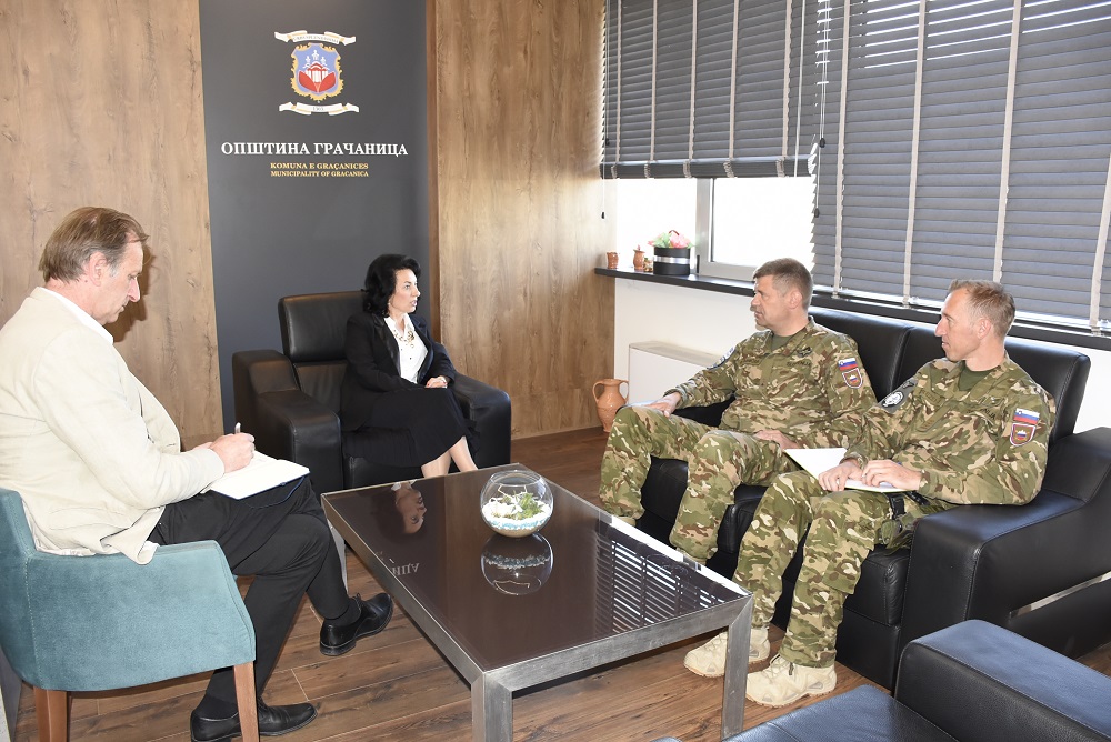 Predsednica Šubarić razgovarala sa pripadnicima KFOR-a