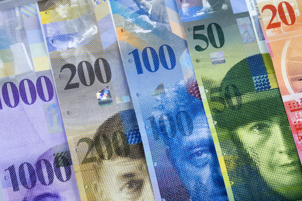 Produžen rok za zamenu švajcarskih franaka 