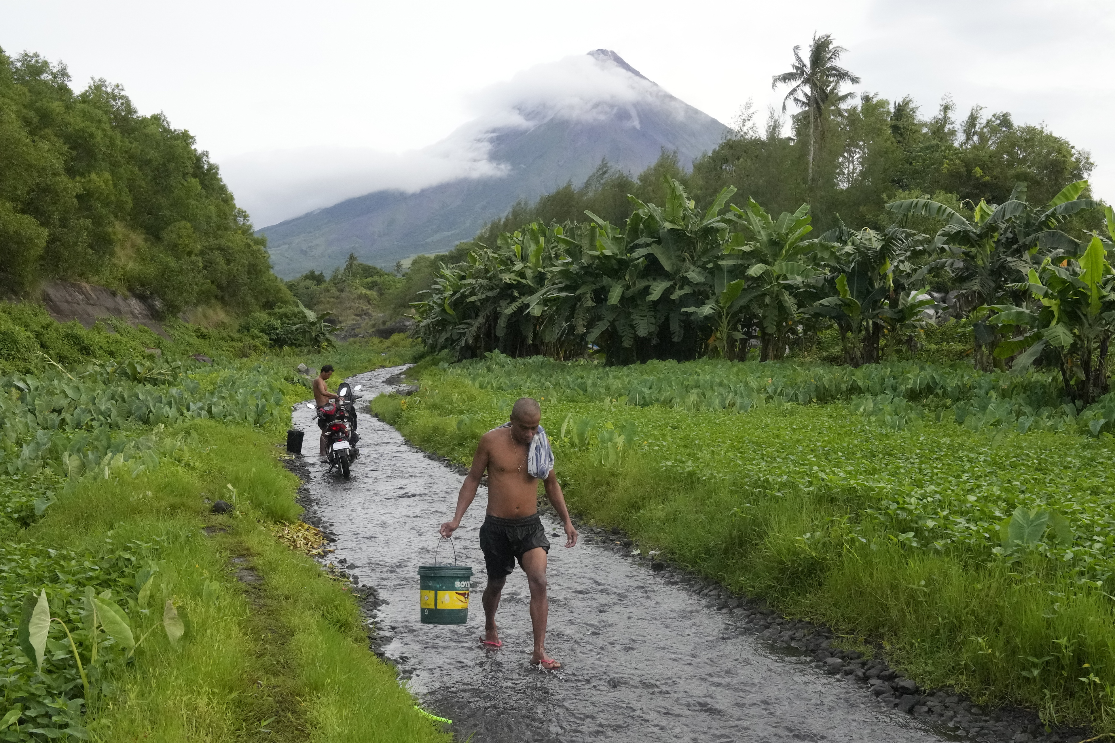 Filipini: Hiljadama evakuisanih zbog vulkana prete monsunske kiše