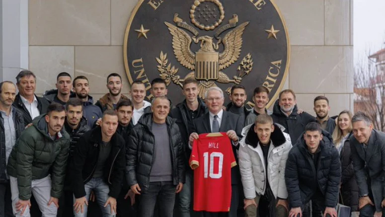 Kristofer Hil poželeo sreću fudbalerima Srbije pred meč sa SAD