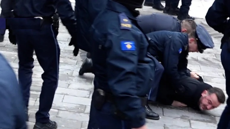 Priština: Uhapšeno šest demonstranata na protestu protiv Trendafilove i Specijalizovanih veća