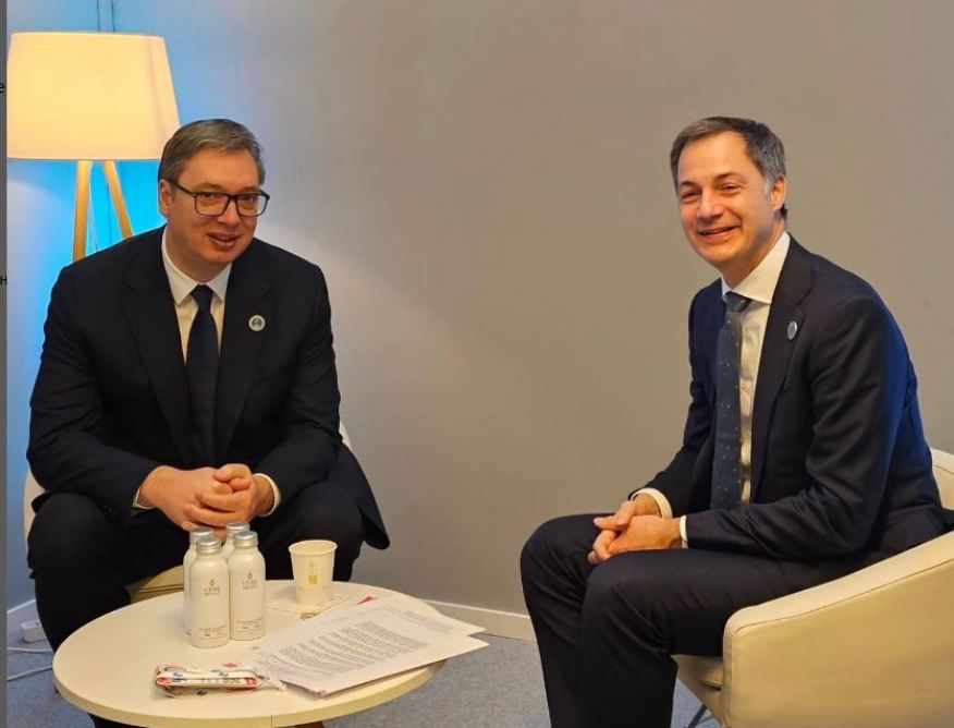 Vučić se u Parizu sastao sa belgijskim premijerom