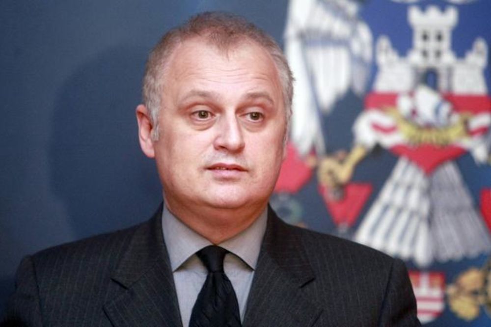 Vesić: Nadležni da utvrde ko je planirao ubistvo predsednika