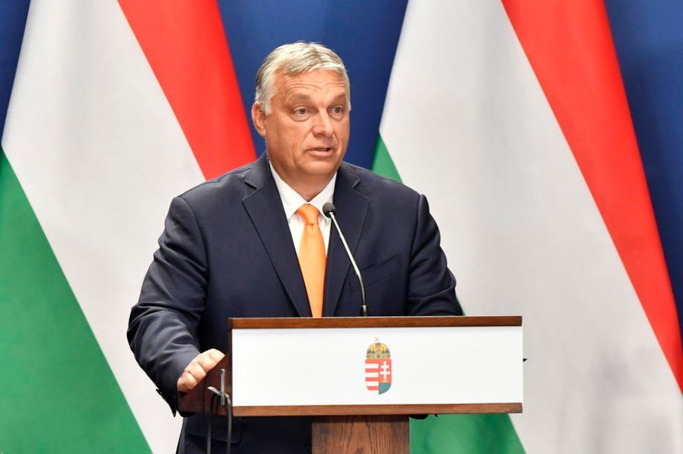 Orban čestitao Vučiću: Srbija neće stati