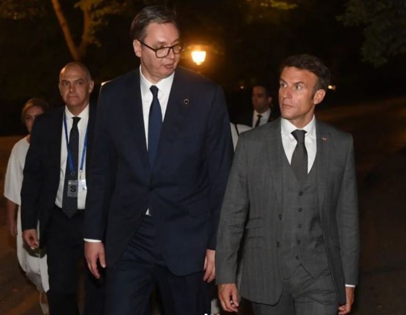 Vučić sa Makronom: Zahvalio sam francuskom predsedniku na spremnosti da čuje stavove Beograda