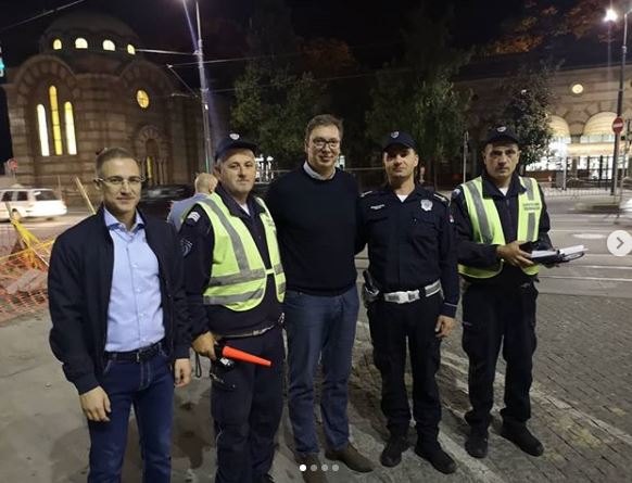 Vučić sa noćnom patrolom saobraćajne policije