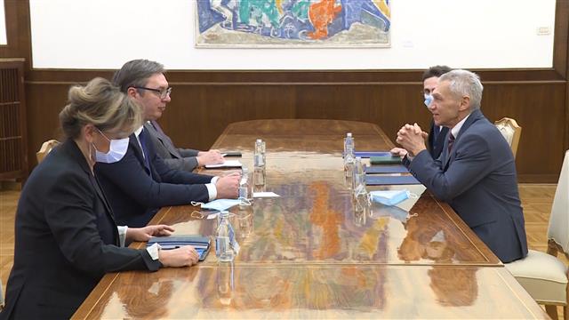 Vučić i Bocan Harčenko: Nastavljamo da razvijajamo odnose u svim oblastima.