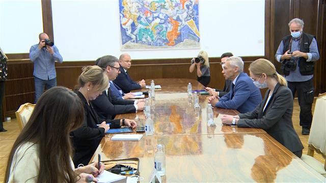 Vučić sa Bocan Harčenkom: Moskva sa velikom zabrinutošću prati situaciju na severu KiM