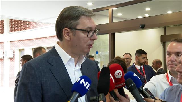 Vučić razgovarao sa Boreljom, dobio poziv za Samit EU-Zapadni Balkan